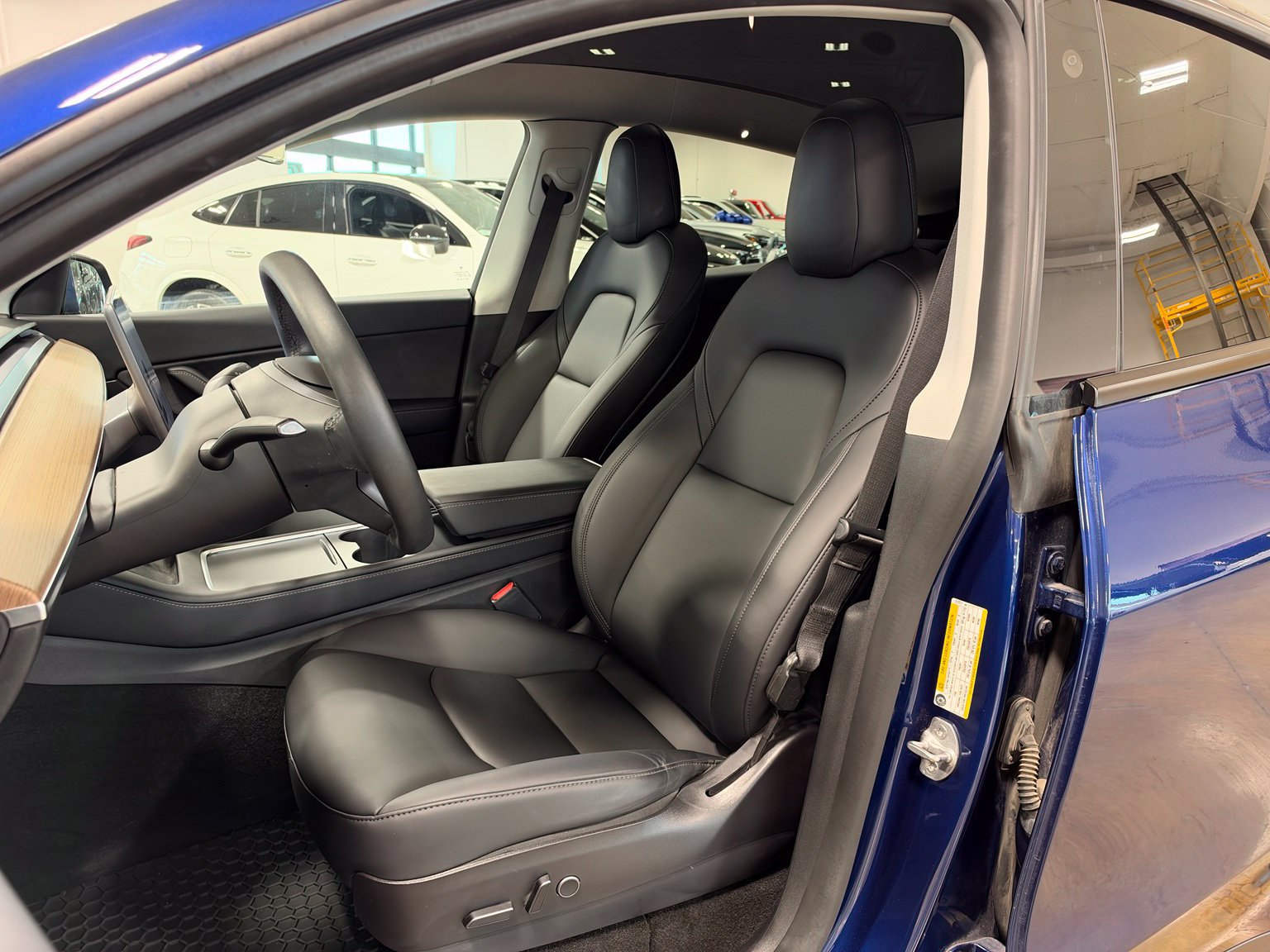 Used 2022 Tesla Model Y Long Range AWD/4WD image 12