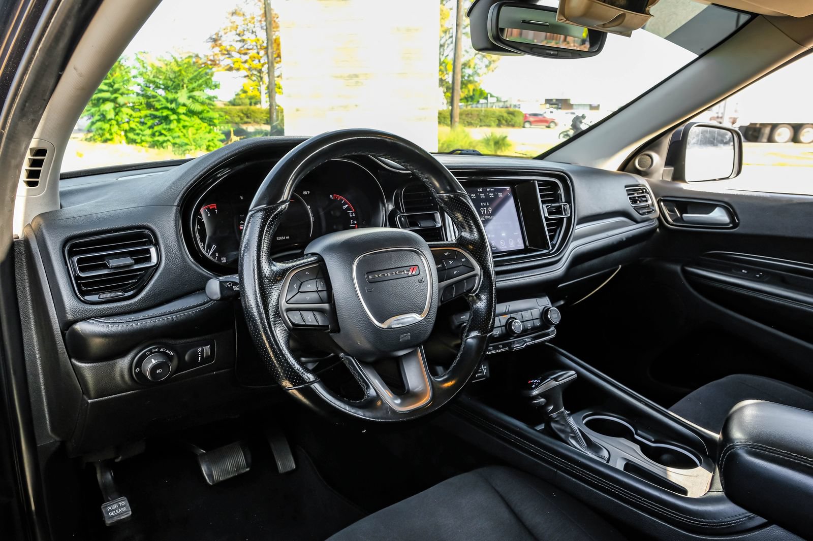 Used 2021 Dodge Durango SXT w/ 3rd Row Seating Group RWD image 3