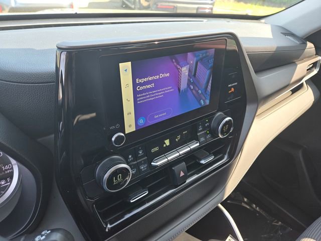 Used 2023 Toyota Highlander LE image 15
