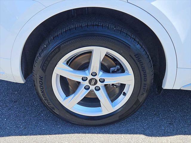 Used 2023 Audi Q5 2.0T Premium w/ Convenience Package AWD/4WD image 7