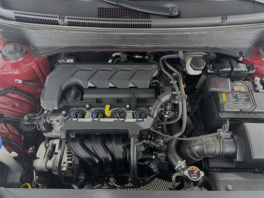 Used 2024 Hyundai Venue SEL image 30