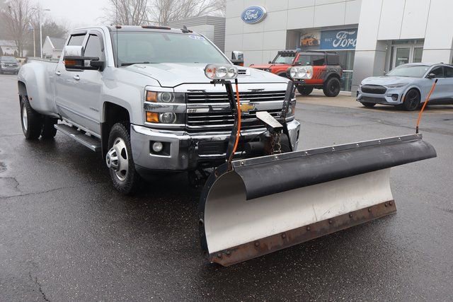 Used 2019 Chevrolet Silverado 3500 LTZ w/ Duramax Plus Package image 2