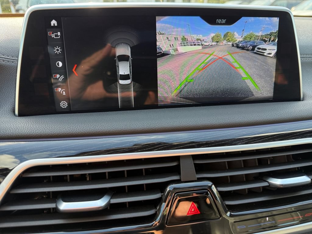 Used 2018 BMW 750i xDrive AWD/4WD image 22