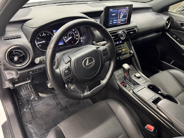 Certified 2025 Lexus IS 300 F Sport RWD image 16