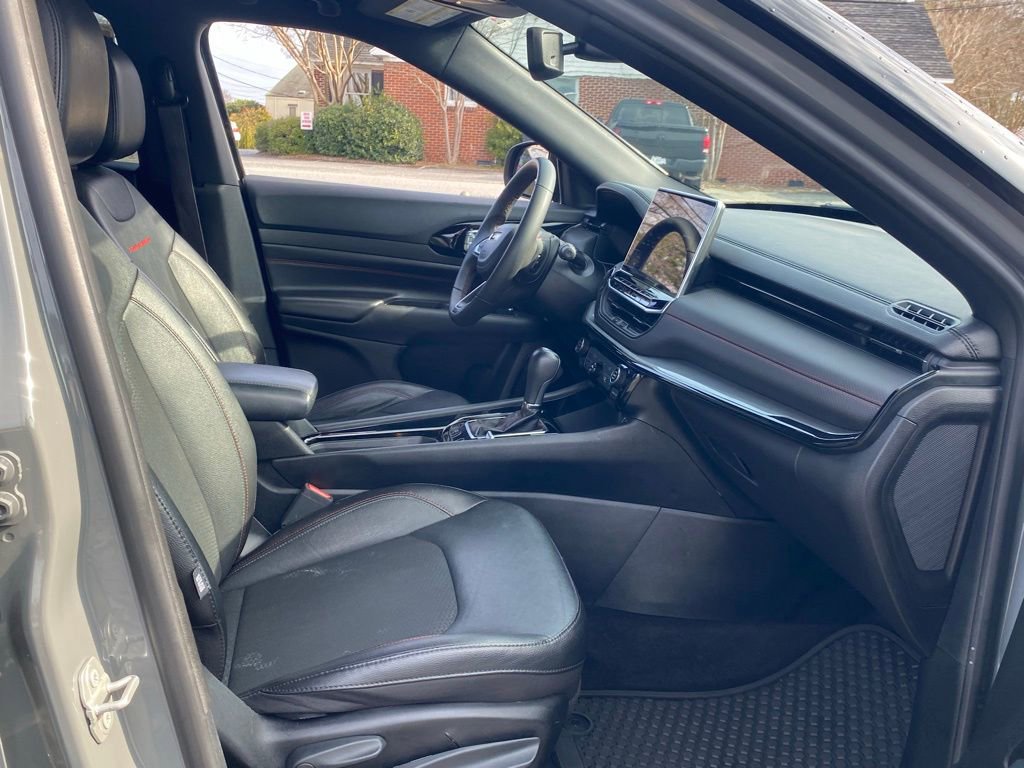 Used 2024 Jeep Compass Trailhawk image 20