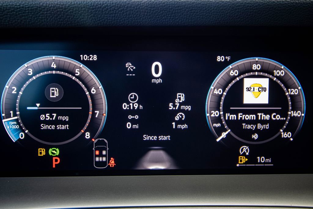 New 2026 Volkswagen Tiguan SE R-Line FWD image 42