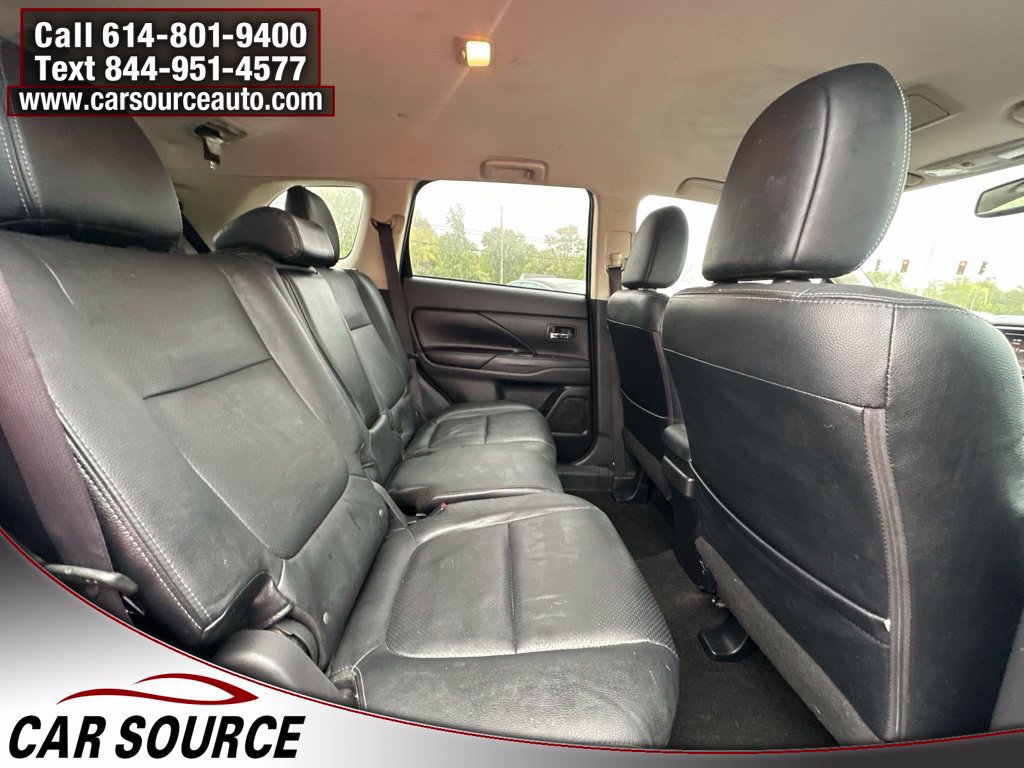 Used 2017 Mitsubishi Outlander SEL FWD image 26