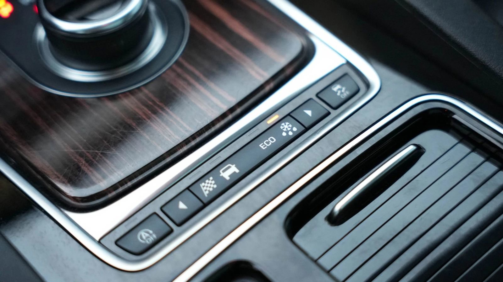 Used 2018 Jaguar F-PACE Prestige image 44