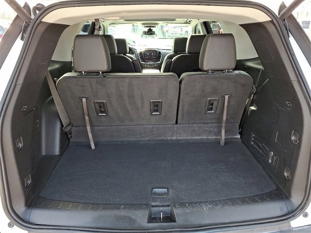 Used 2020 Chevrolet Traverse LT w/ LT Premium Package image 24