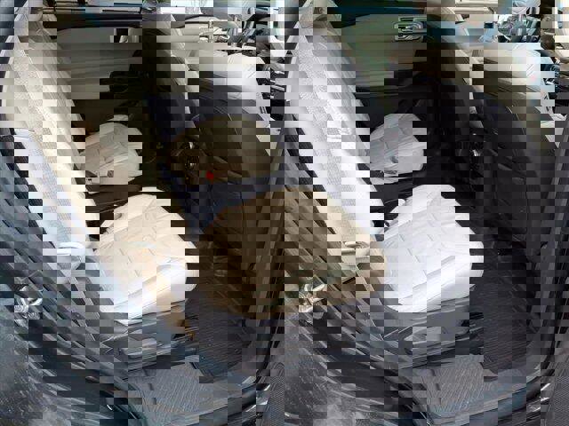 Used 2020 Ford Explorer Platinum w/ Premium Technology Package image 28