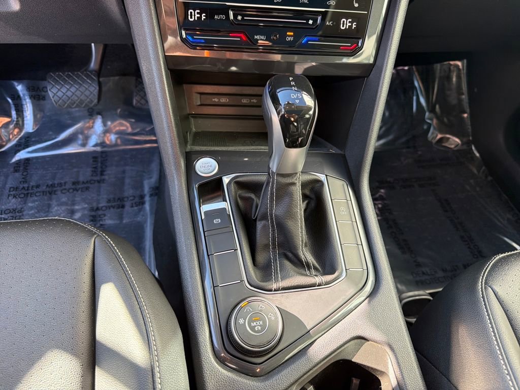 Certified 2022 Volkswagen Tiguan SE w/ Panoramic Sunroof Package image 27