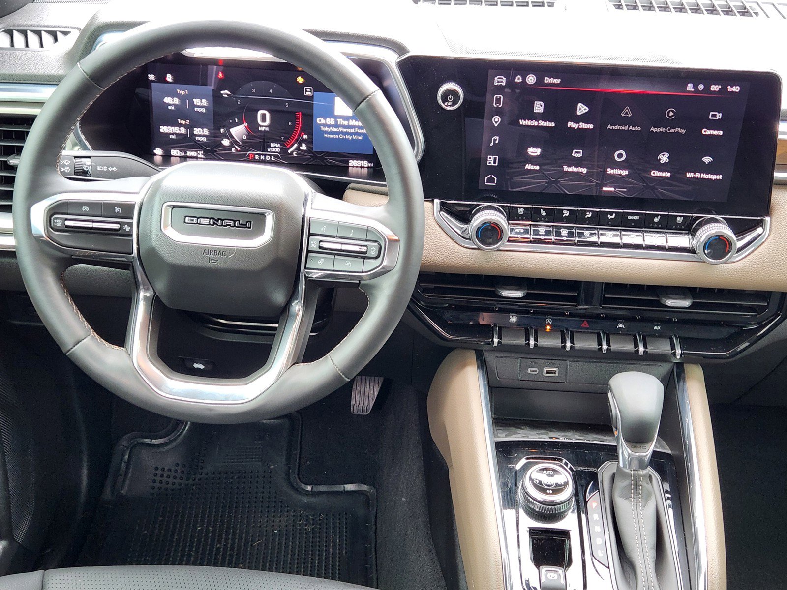 Used 2024 GMC Canyon Denali image 10