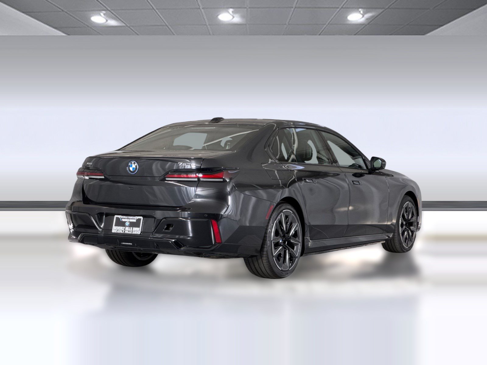 New 2026 BMW 750e xDrive w/ Premium Package AWD/4WD image 9
