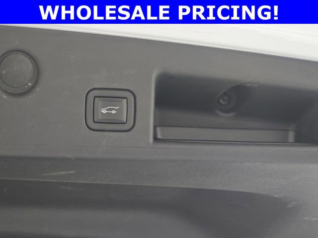 Used 2022 Chevrolet Equinox RS w/ RS Leather Package image 13