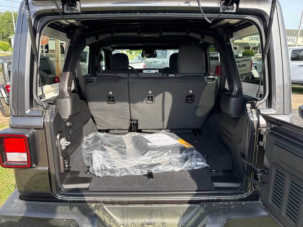 New 2026 Jeep Wrangler Unlimited Sport AWD/4WD image 21