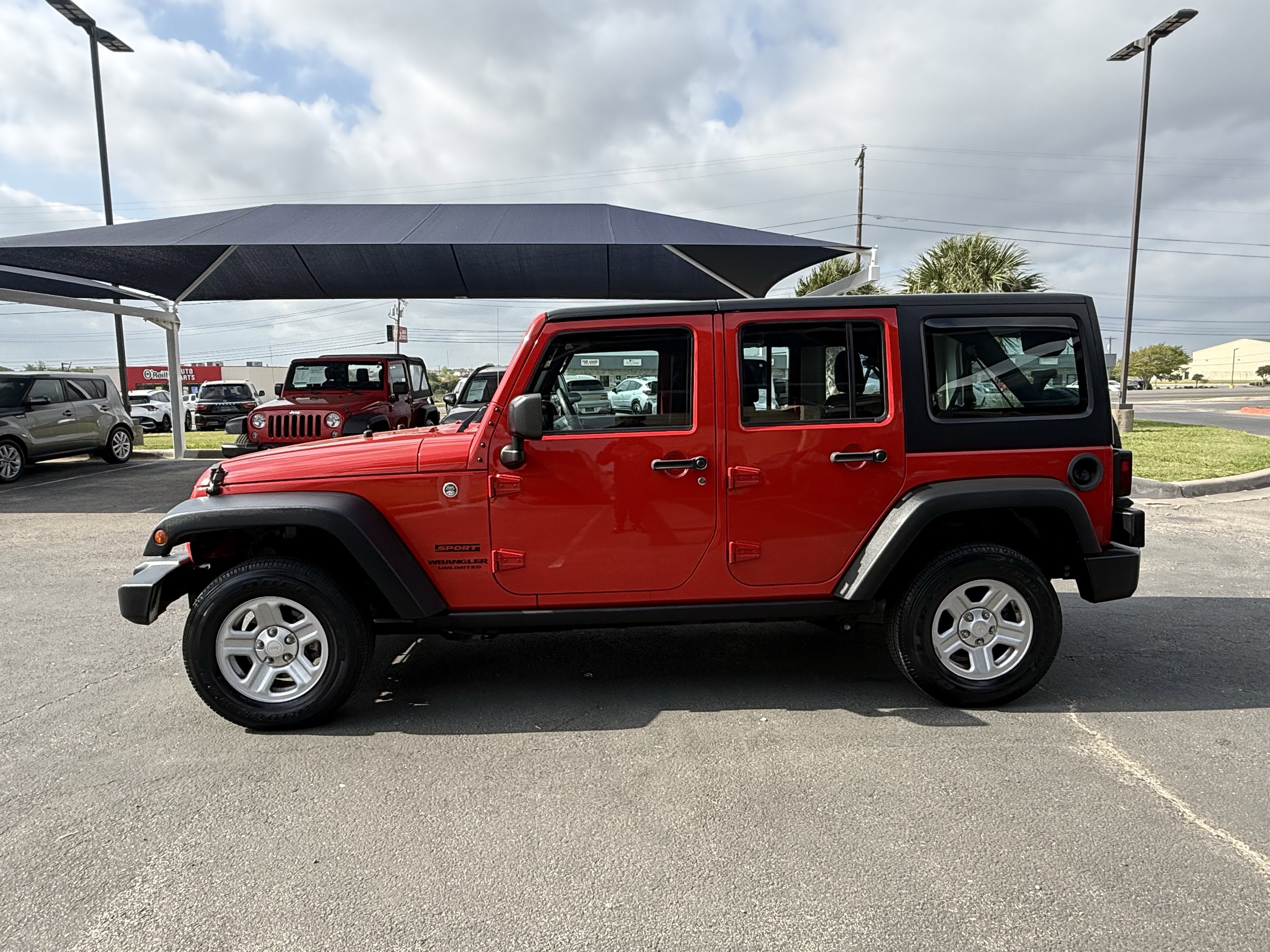 Used 2016 Jeep Wrangler Unlimited Sport w/ Connectivity Group image 3