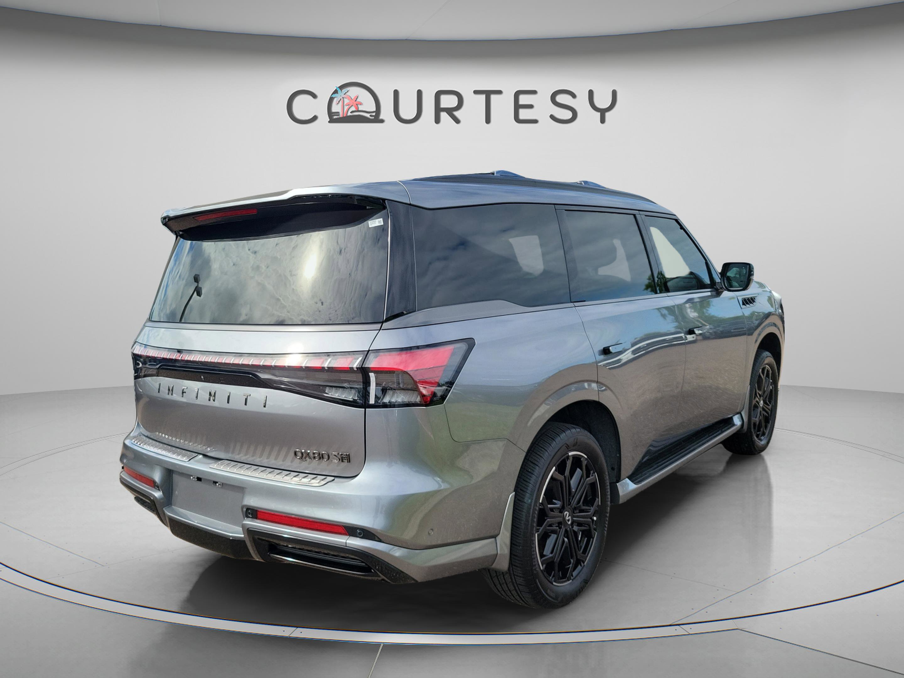 Certified 2026 INFINITI QX80 4WD w/ Sport Exterior Package image 3