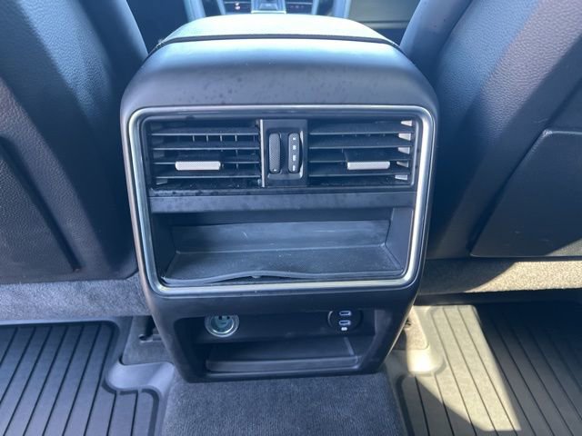 Used 2021 Porsche Cayenne Coupe image 9