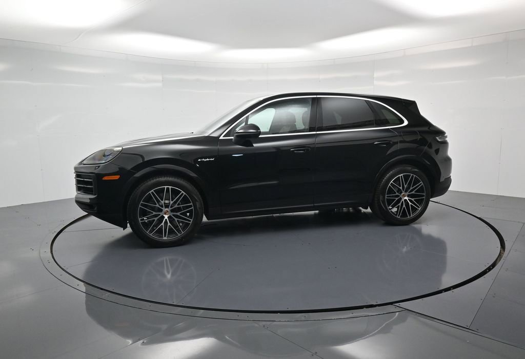 New 2026 Porsche Cayenne E-Hybrid image 2