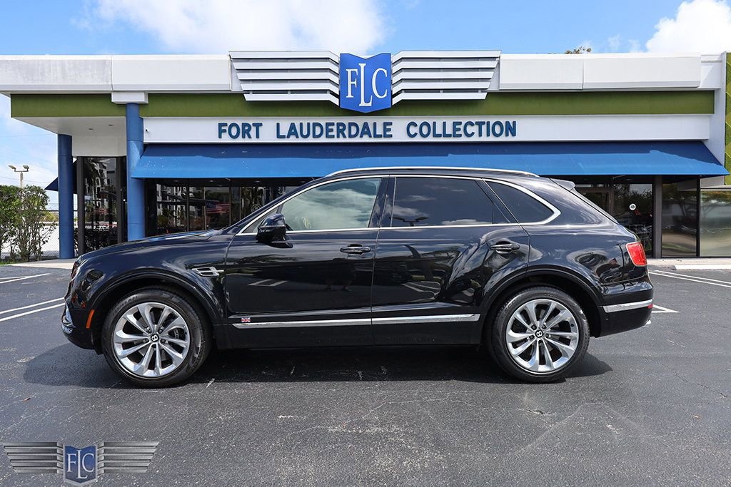 Used 2017 Bentley Bentayga image 3