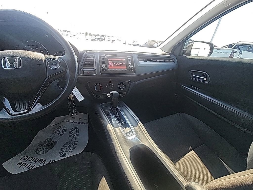 Used 2016 Honda HR-V LX image 26