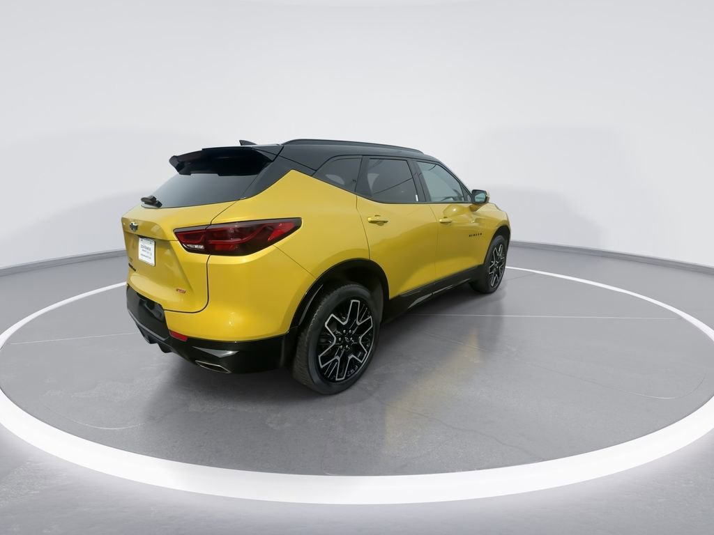 Used 2023 Chevrolet Blazer RS w/ Driver Confidence II Package image 8
