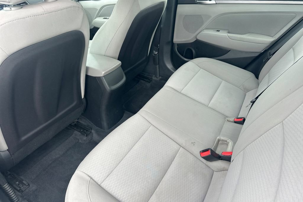 Used 2019 Hyundai Elantra SEL image 12