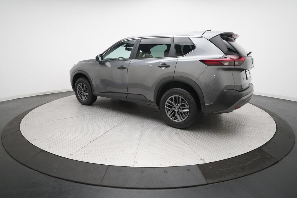 Used 2023 Nissan Rogue S AWD/4WD image 31