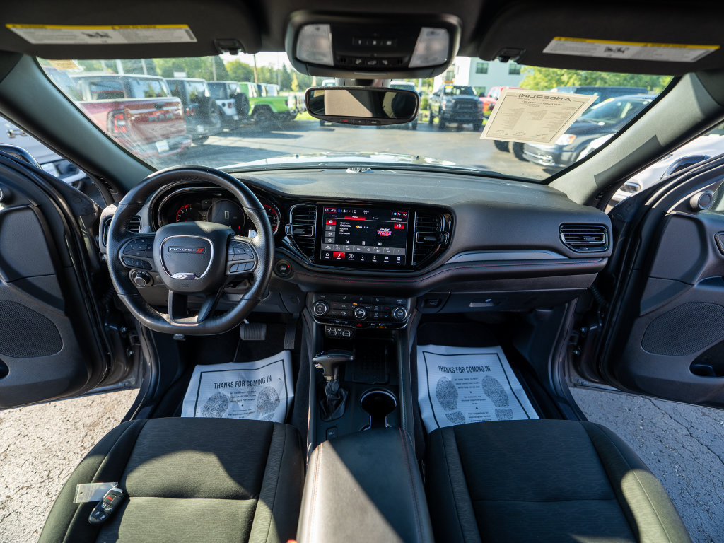 Used 2025 Dodge Durango R/T AWD/4WD image 18