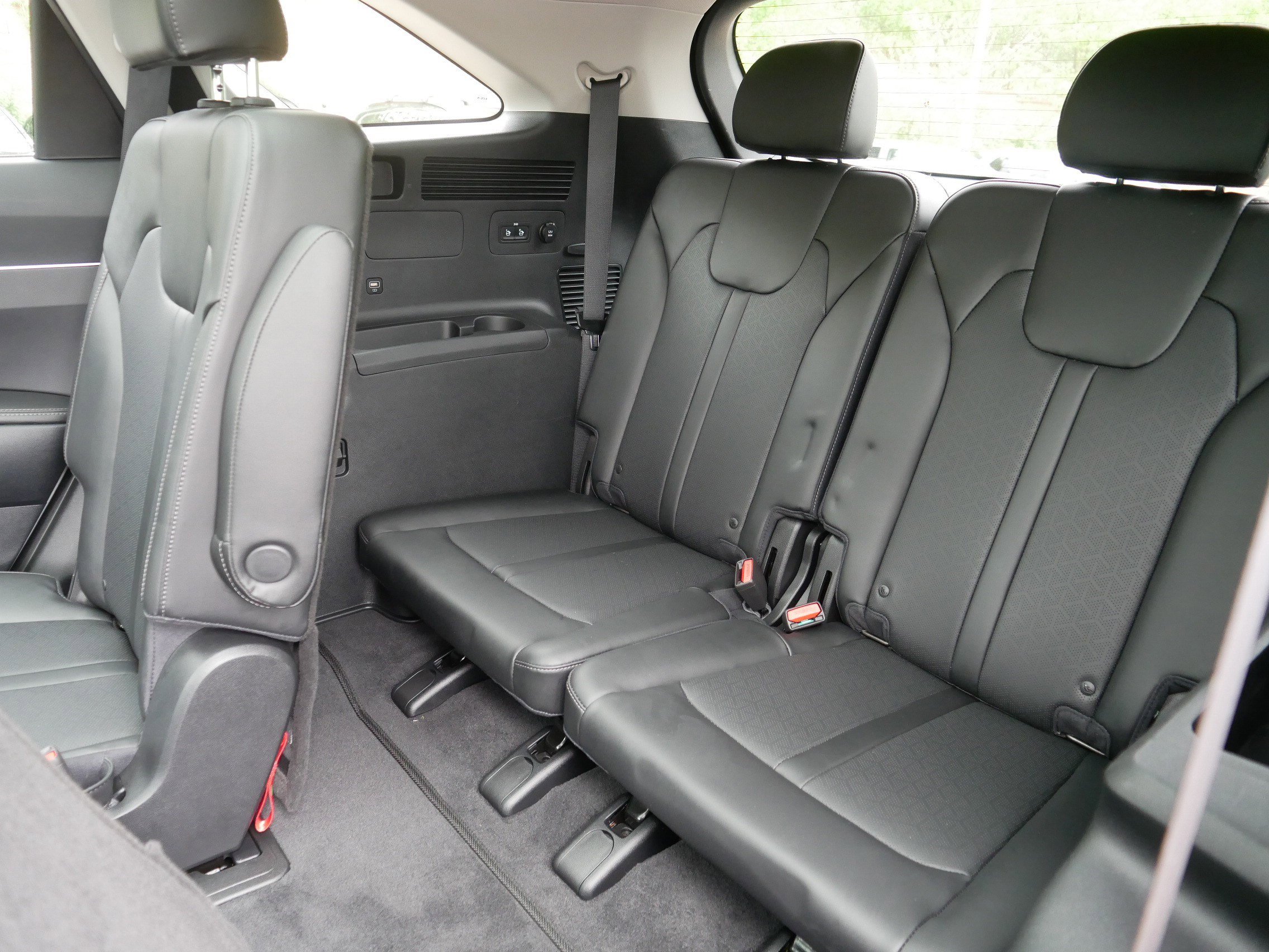 Certified 2023 Kia Sorento X-Line EX AWD/4WD image 36