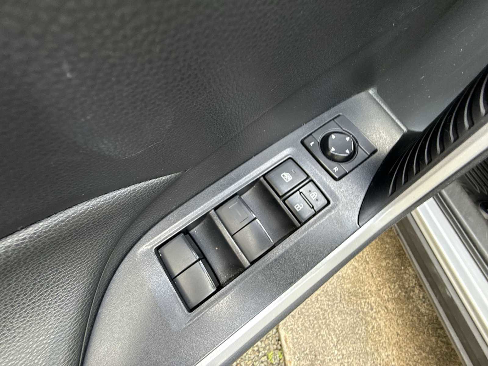 Used 2023 Toyota RAV4 LE FWD image 14
