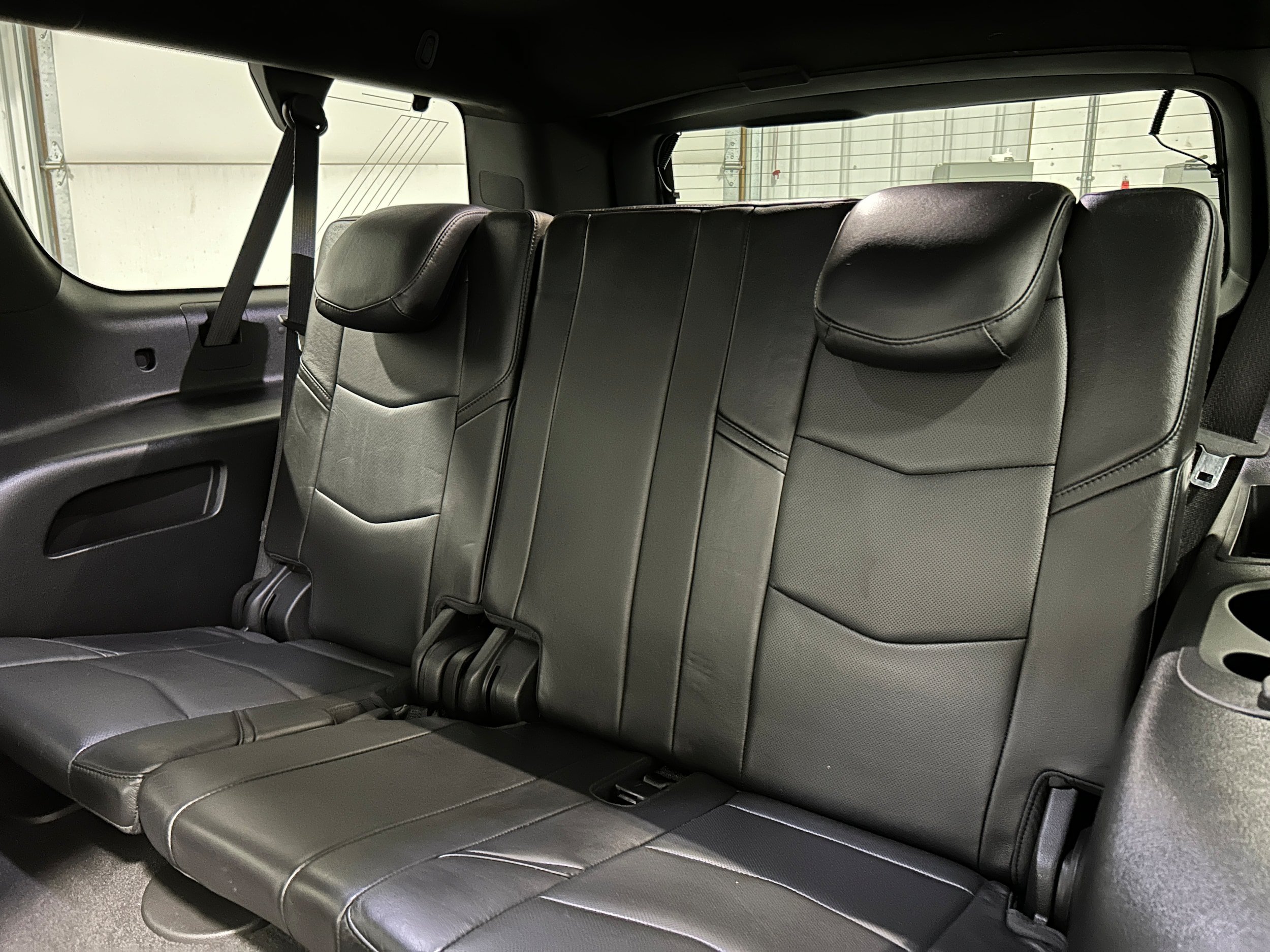 Used 2019 Cadillac Escalade ESV Platinum AWD/4WD image 34