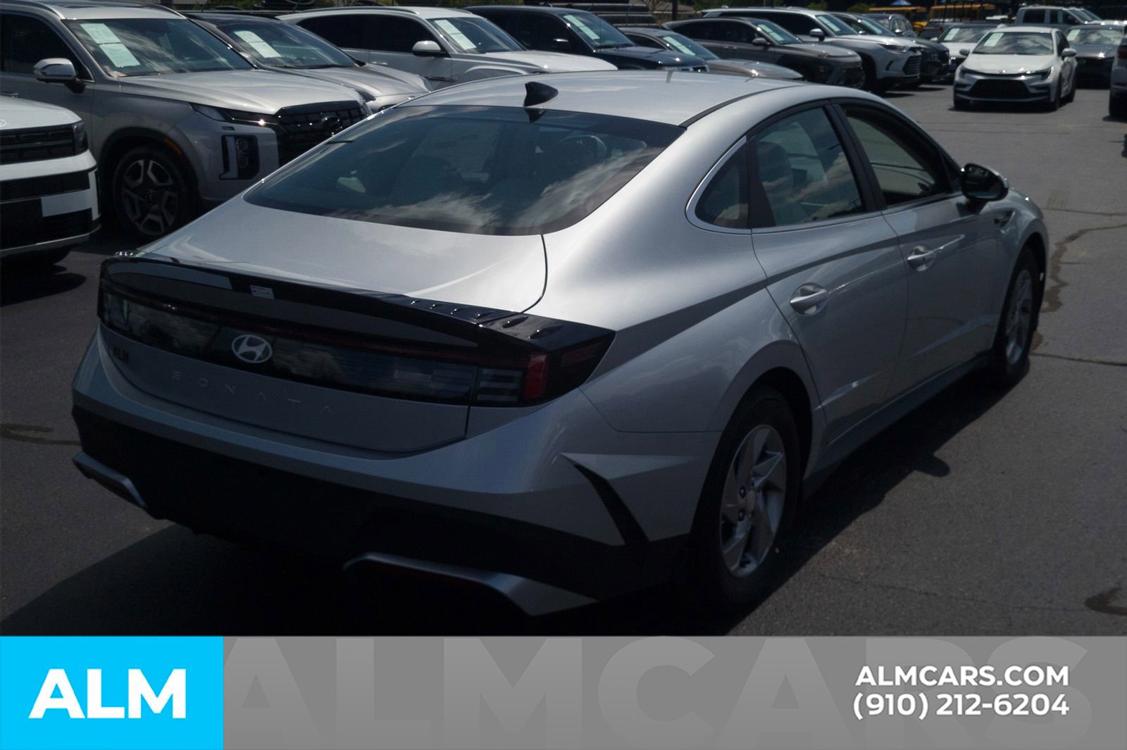 Used 2025 Hyundai Sonata SE FWD image 6