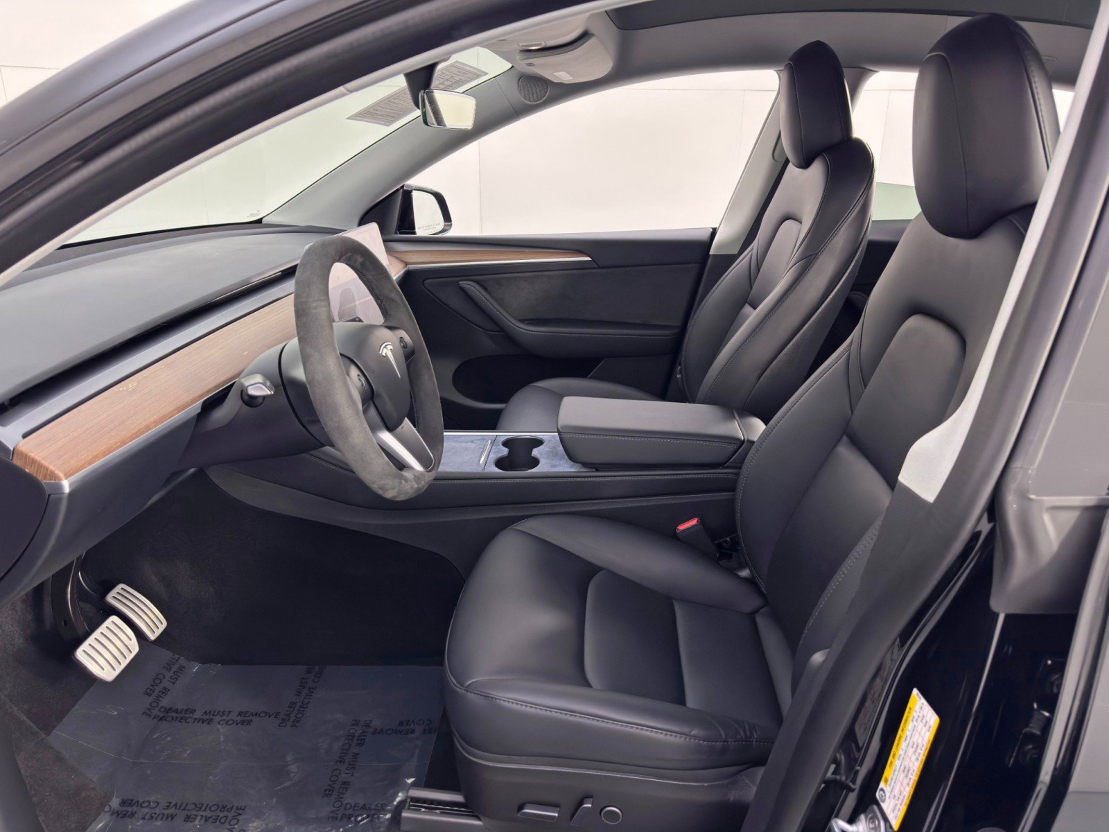 Used 2023 Tesla Model Y Performance image 17