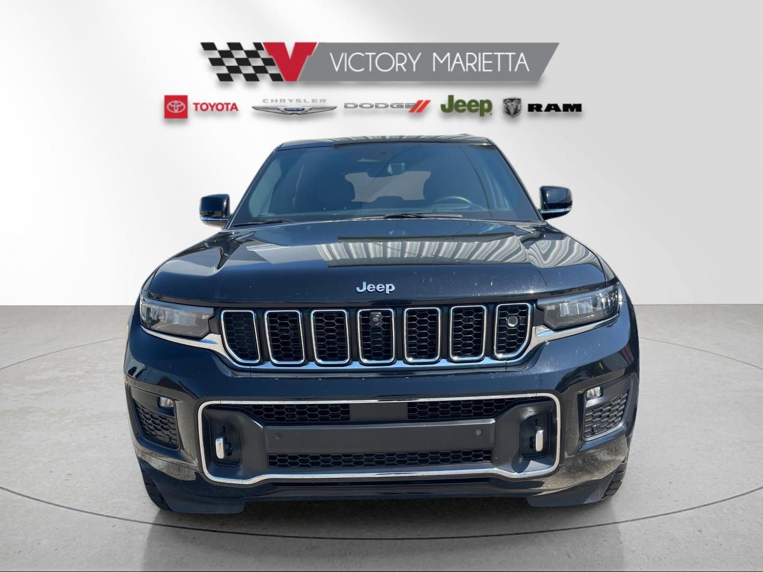 Used 2022 Jeep Grand Cherokee Overland w/ Advanced Protech Group III AWD/4WD image 7