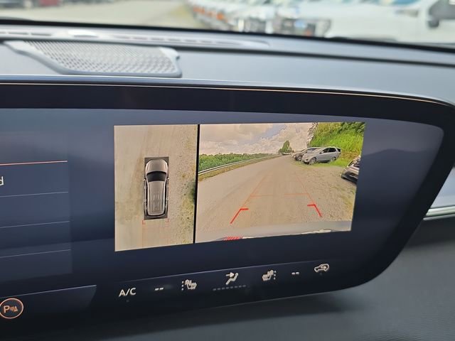 New 2026 Buick Enclave Sport Touring w/ Super Cruise Package image 9