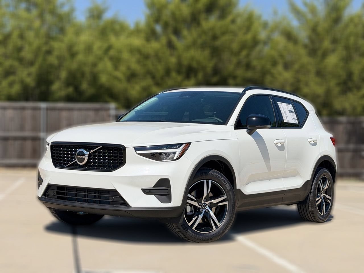 New 2026 Volvo XC40 B5 Core w/ Protection Package Premier AWD/4WD image 2