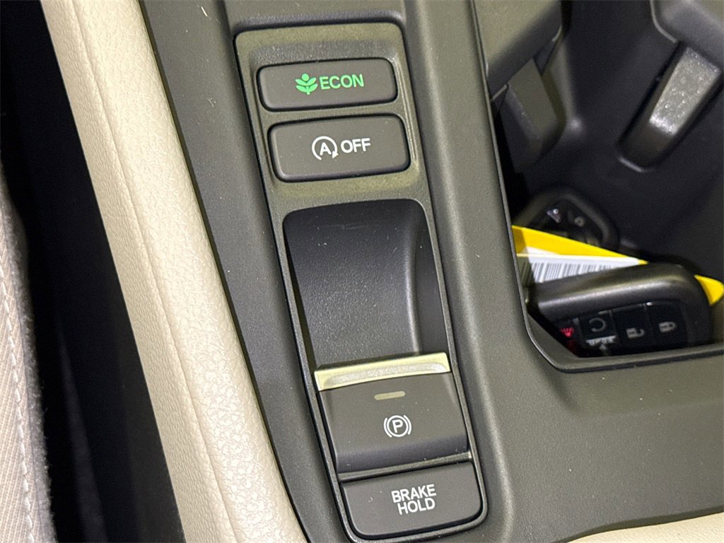 New 2025 Honda Accord SE image 27