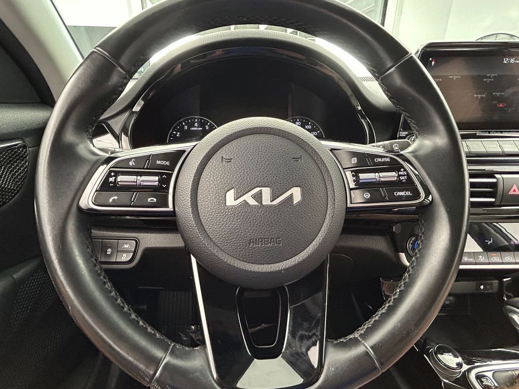 Used 2022 Kia Seltos EX AWD/4WD image 31