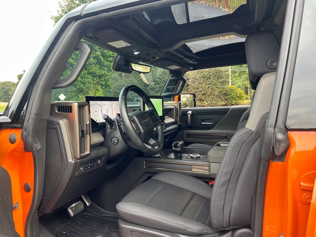 Used 2024 GMC Hummer EV 2X w/ LPO, Illumination Package AWD/4WD image 47