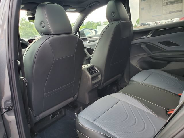 New 2026 Volkswagen Tiguan SE R-Line FWD image 10
