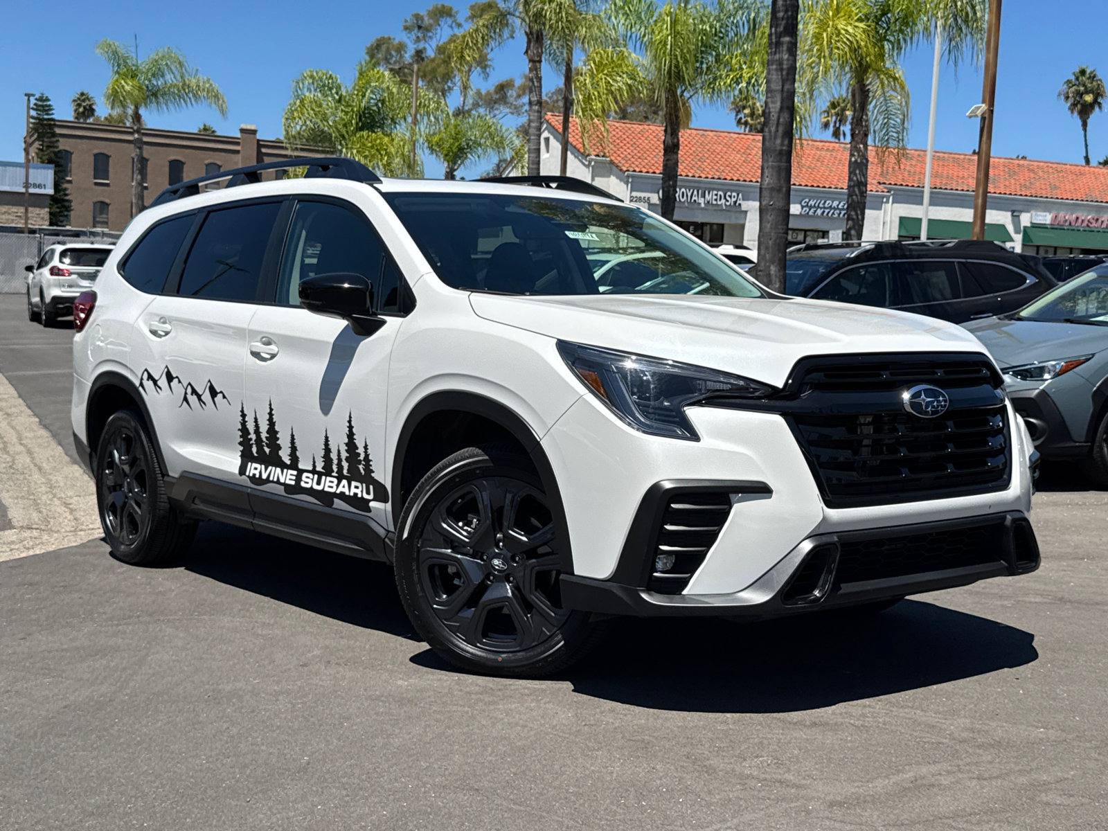 Certified 2025 Subaru Ascent Onyx Edition w/ Popular Package #2 AWD/4WD image 2