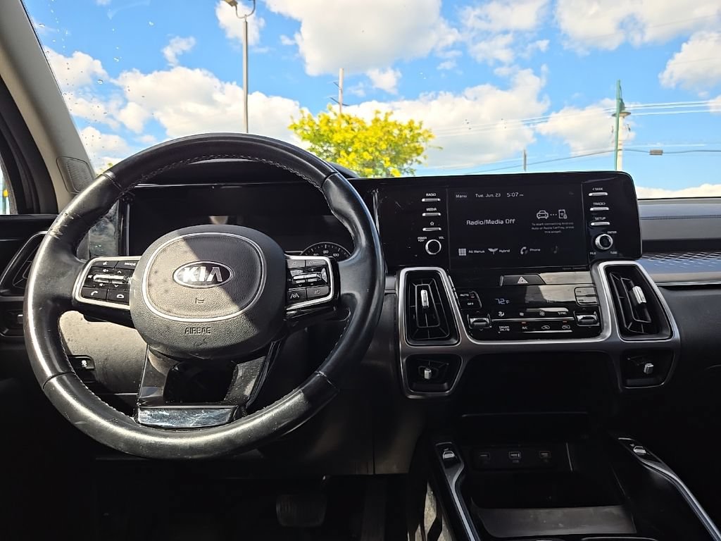 Used 2021 Kia Sorento S FWD image 33