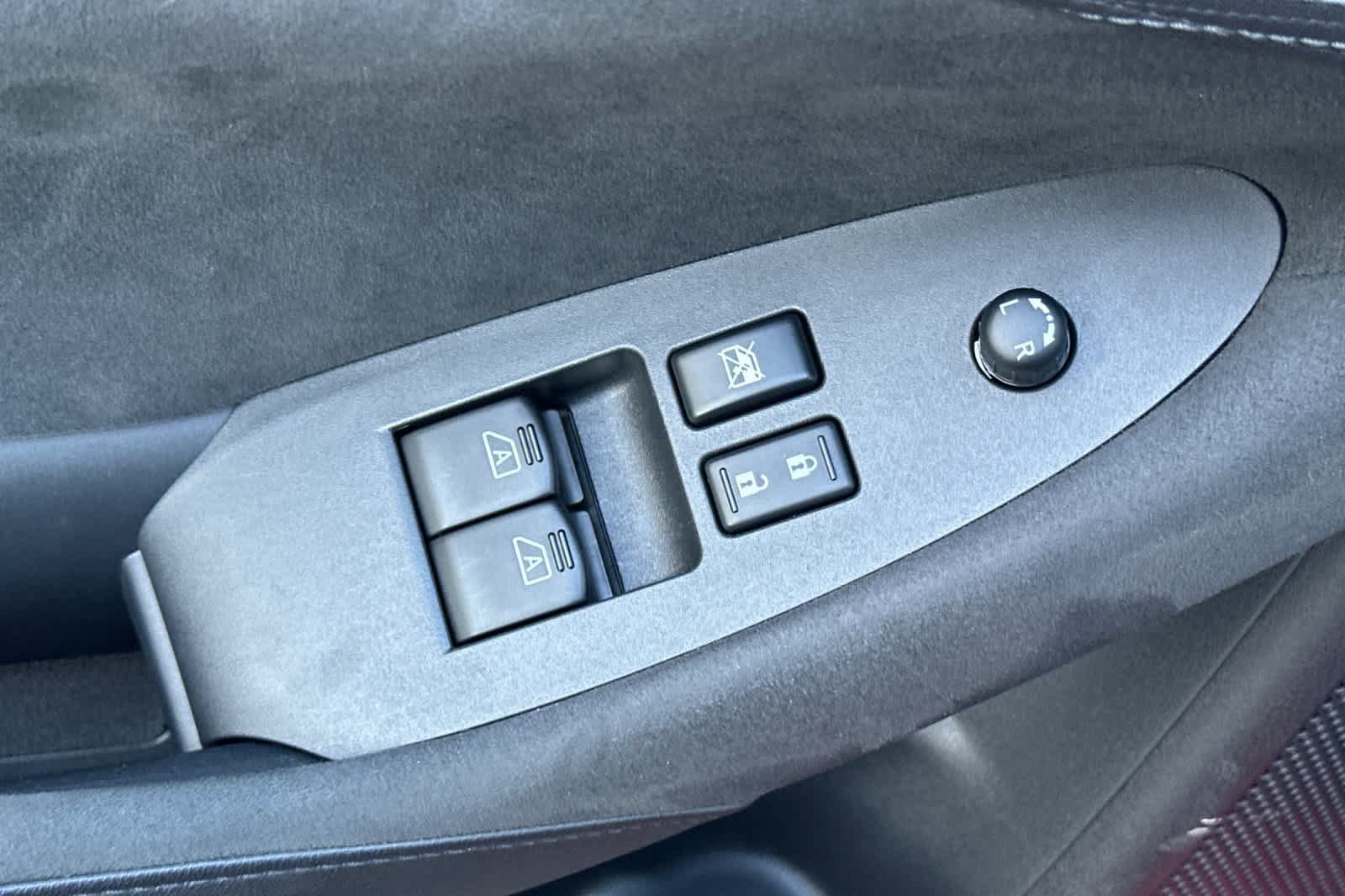 Used 2025 Nissan Z Performance w/ Floor Mat Package RWD image 12