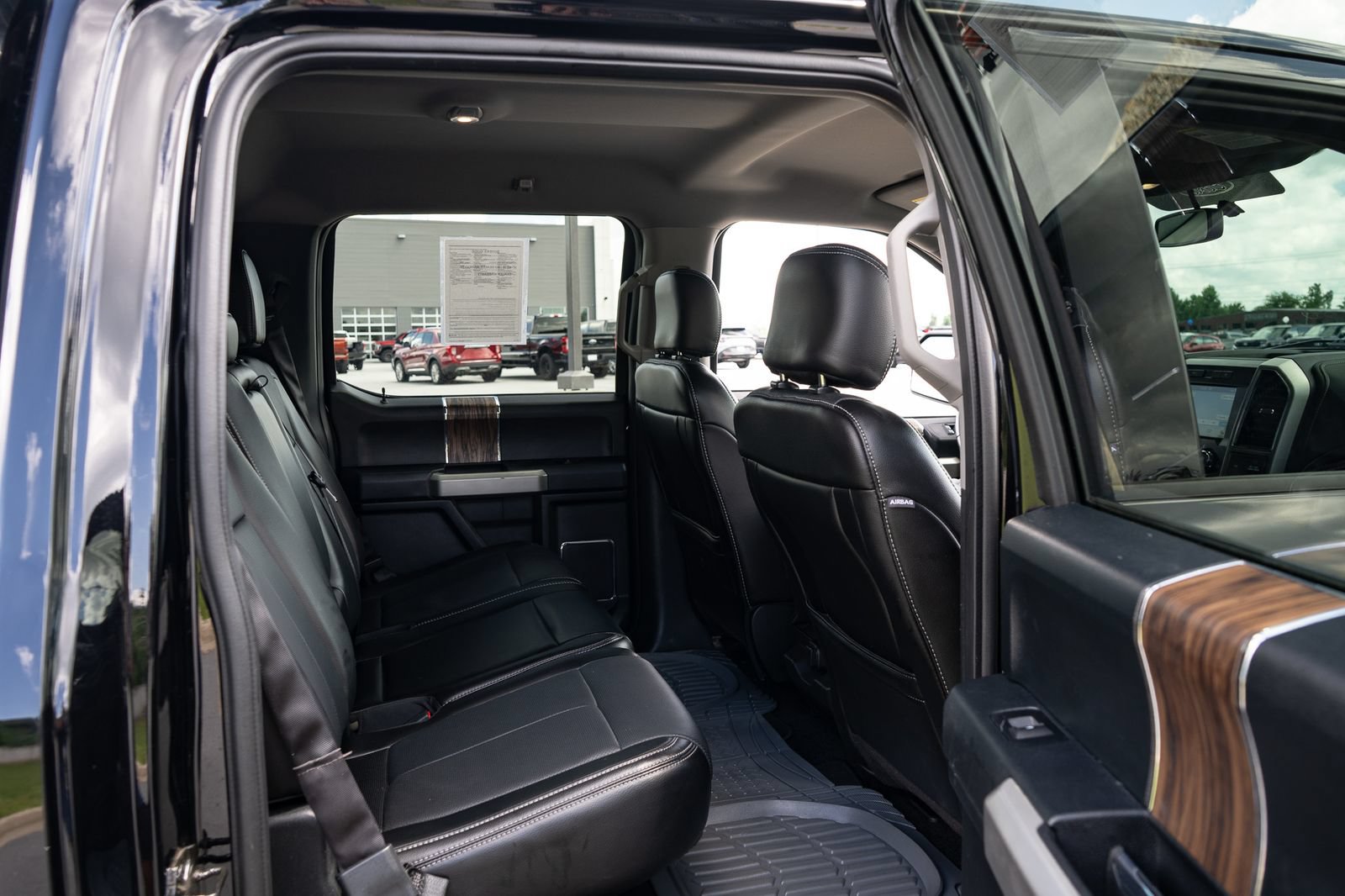 Used 2018 Ford F150 Lariat w/ Equipment Group 501A Mid AWD/4WD image 19