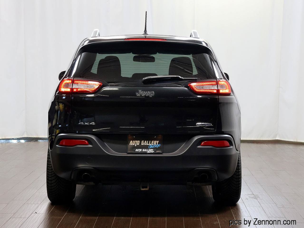 Used 2014 Jeep Cherokee Latitude AWD/4WD image 7