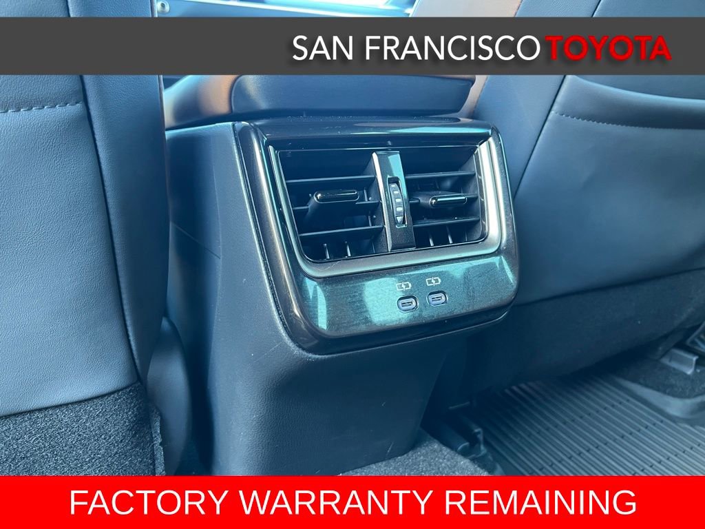 Certified 2025 Toyota Crown Signia XLE image 18