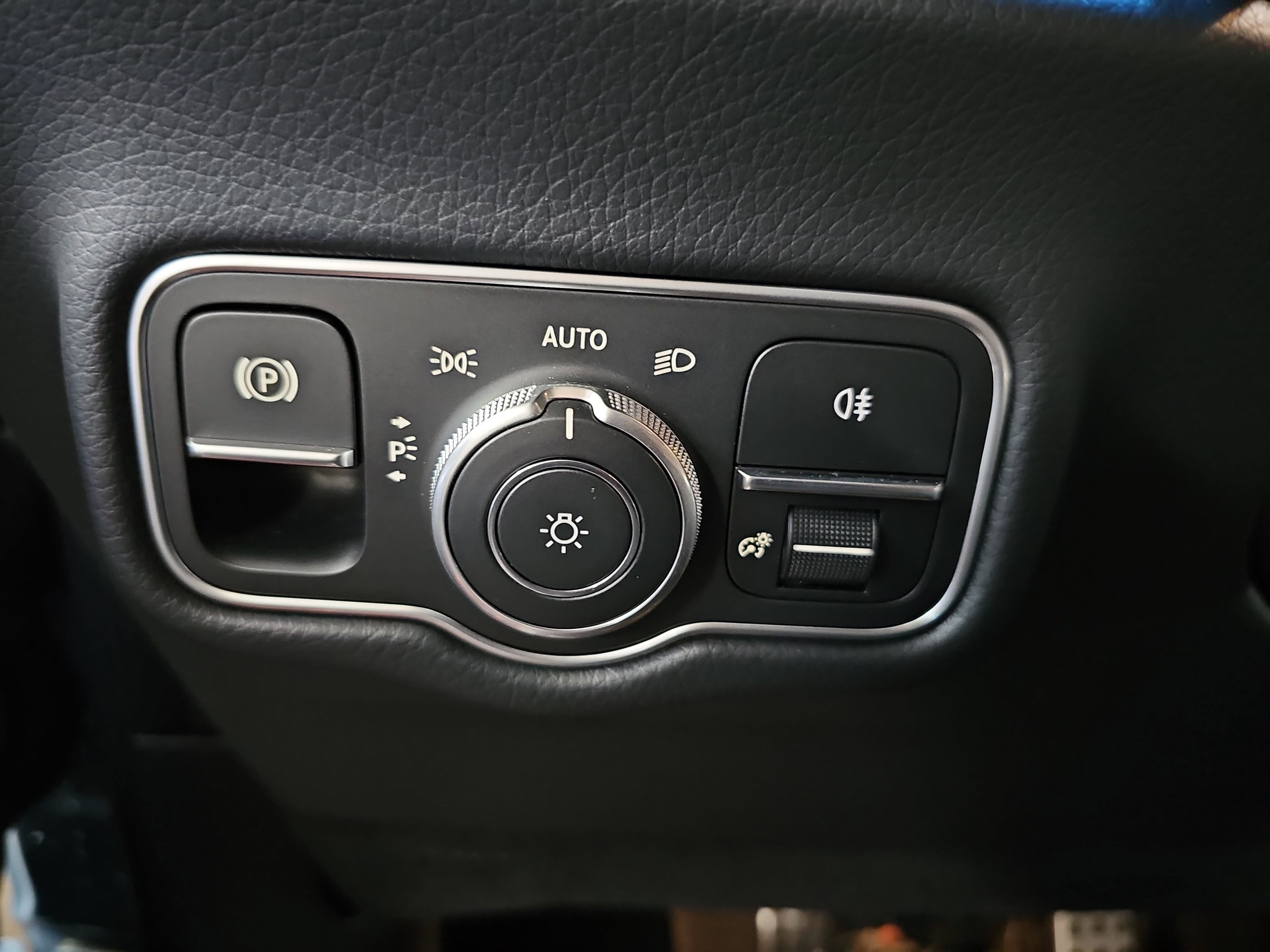 Used 2026 Mercedes-Benz G 550 image 27