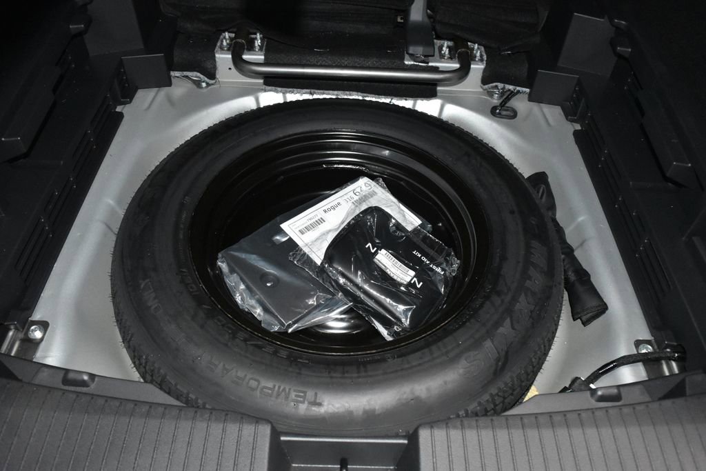 Certified 2025 Nissan Rogue S image 25