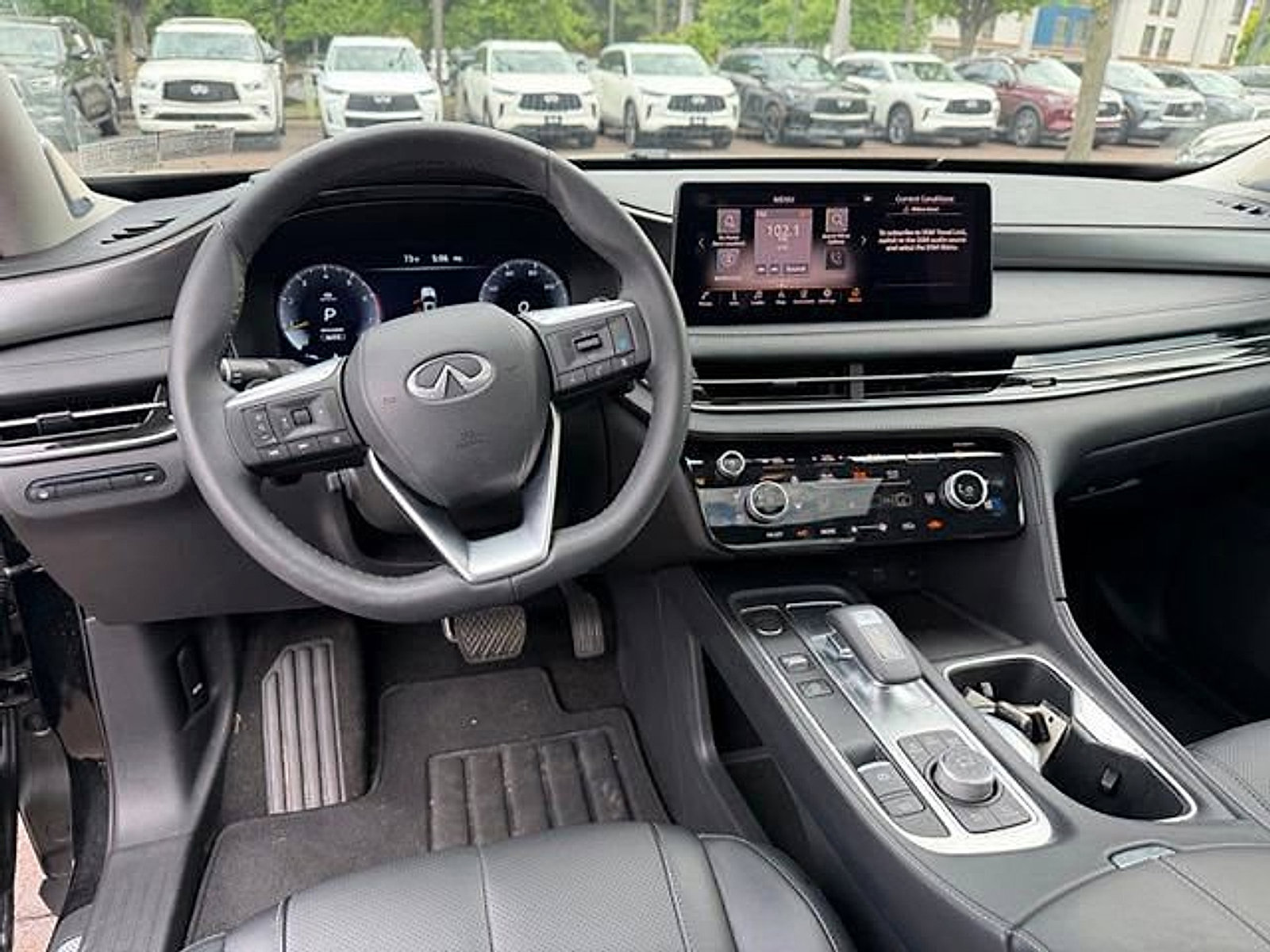 Certified 2025 INFINITI QX60 Luxe AWD/4WD image 15